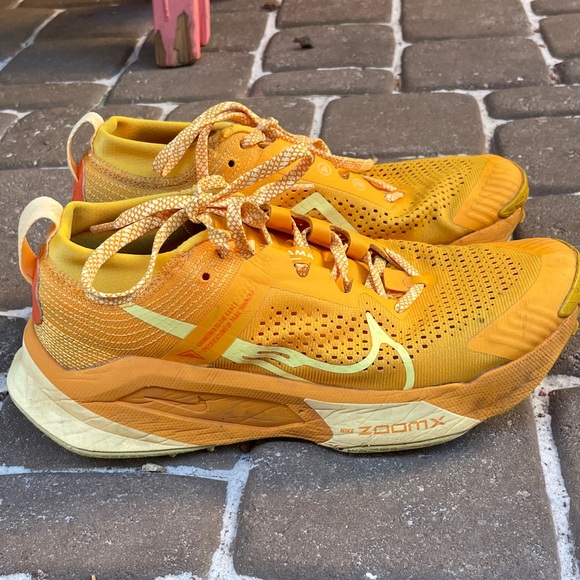 Nike Shoes - Nike Trail Mafate - Womens 8